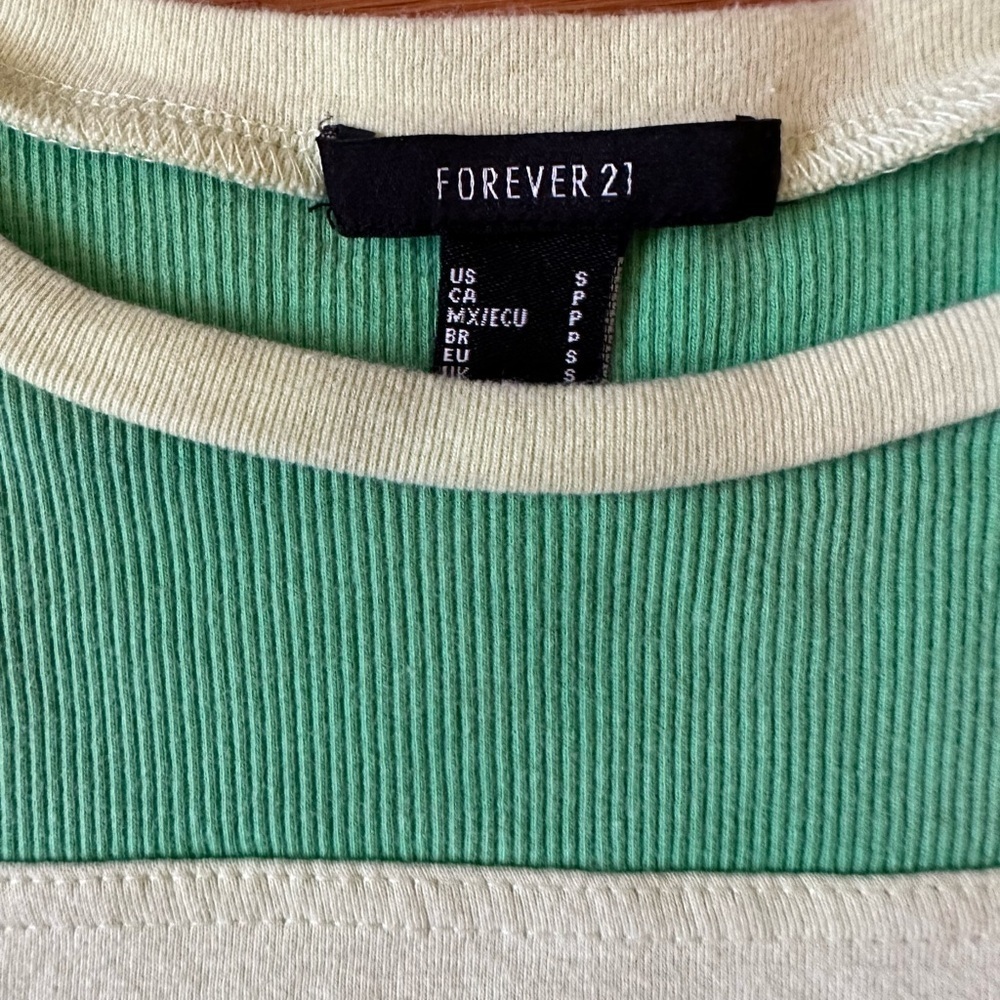 Forever 21 baby tee Y2K aesthetic green - Picture 2 of 4